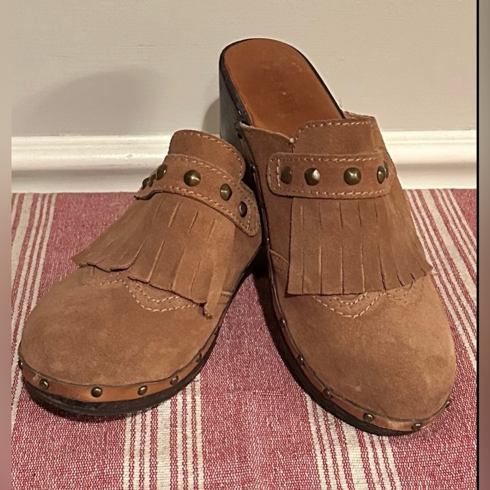 MICHAEL KORS Rye Fringed Suede Leather Studded Slip-On Platform Mule Clogs 8.5